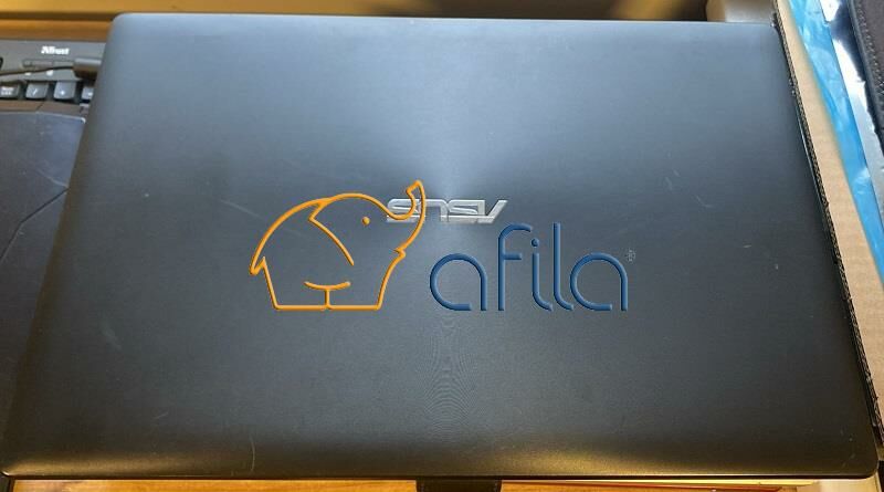 Asus X553S Celeron N3050 işlemci 4GB 128GB 15.6 Notebook Pc (2.el)